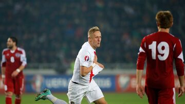 Com lesão no ombro, Kamil Glik deve ser cortado da seleção polonesa. Foto: David Mdzinarishvili/Reuters