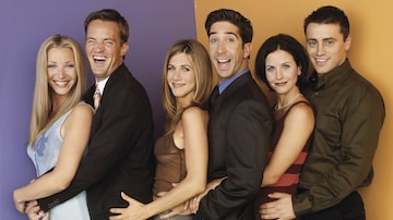Os personagens Phoebe, Chandler, Rachel, Ross, Monica e Joey, de 'Friends'. Foto: Warner/Divulgação