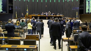 Deputados votam em Brasília projeto que acaba com a saída temporáriade presos. Foto: Alan Rones/Câmara dos Deputados