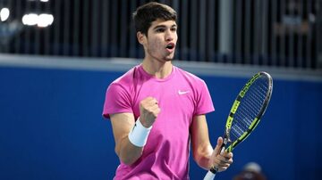 Carlos Alcaraz, tenista espanhol de 17 anos que está no Aberto da Austrália. Foto: David Gray/ AFP