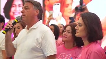 Jair Bolsonaro durante discurso no PL Mulher: curativo no braço esquerdo. Foto: Reprodução via Youtube /@PartidoLiberal22