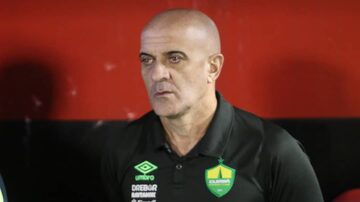 Cuiabá dispensa técnico Itamar Schulle após derrota para o Vitória na Série B. Foto: Reprodução/Cuiabá EC Twitter