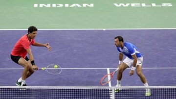 Marcelo Melo e Ivan Dodig são derrotados na primeira partida de Indian Wells e estão eliminados da competição. Foto: Matthew Stockman/Getty Images/AFP