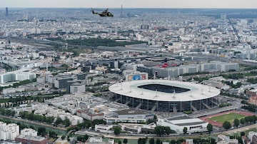 (FILES) In this file photo taken on July 11, 2019 An aerial view taken on July 11, 2019 shows the Stade de France in Saint-Denis, near Paris. - Paris Saint-Germain football club will apply for the call for tenders launched by the State to sell the Stade de France for the summer of 2025. (Photo by Kenzo TRIBOUILLARD / AFP). Foto: Kenzo Tribouillard / AFP