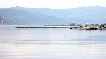 Sesto Calende (Italy), 29/05/2023.- A view of Lake Maggiore from the Lisanza district of Sesto Calende, in the province of Varese, northern Italy, 29 May 2023. The bodies of four people have been recovered on Lake Maggiore after a tourist boat capsized and sank late on 28 May due to bad weather. (Italia) EFE/EPA/MATTEO BAZZI
. Foto: EFE/EPA/MATTEO BAZZI