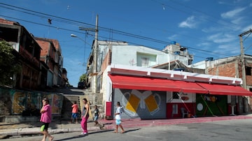 Vítimas estavam em bar Rua Antônio Sérgio de Matos, noJaçanã. Foto: Felipe Rau/Estadão