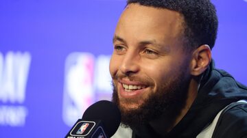 Feb 17, 2024; Indianapolis, IN, USA; Western Conference guard Stephen Curry (30) of the Golden State Warriors  talk to the press during NBA All Star practice at Gainbridge Fieldhouse. Mandatory Credit: Trevor Ruszkowski-USA TODAY Sports. Foto: Trevor Ruszkowski/USA TODAY Sports