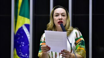 Pré-candidata em Goiânia, deputada Adriana Accorsi (PT-GO) é uma das petistas mais competitivas na eleição de 2024. Foto: Zeca Ribeiro/Câmara dos Deputados