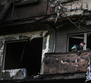 Prédio residencial foi destruído em ataque russo na capita ucraniana, Kiev