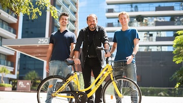 Ariel Lambrecht, Eduardo Musa eRenato Freitas criaram a startup Yellow em janeiro de 2018. Foto: Tiago Queiroz/Estadão