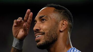 Barcelona's Gabonese midfielder Pierre-Emerick Aubameyang gestures before the start of the friendly football match between FC Barcelona and Manchester City, at the Camp Nou stadium in Barcelona on August 24, 2022. (Photo by Josep LAGO / AFP). Foto: Josep Lago/ AFP