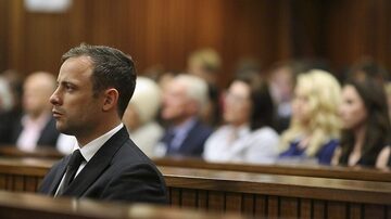 Condenado por matar namorada, Oscar Pistorius pode receber liberdade condicional. Foto: REUTERS/Siphiwe Sibeko