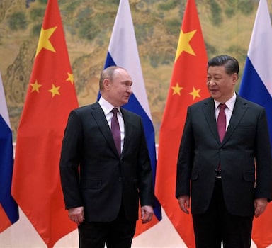 O presidente russo, Vladimir Putin, e o presidente chinês, Xi Jinping, durante reunião em Pequim no dia 4 de fevereiro.