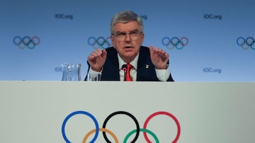 International Olympic Committee (IOC) President Thomas Bach gestures as he speaks during a news conference, ahead of the 141st IOC Session, in Mumbai, India, October 13, 2023. REUTERS/Niharika Kulkarni. Foto: Niharika Kulkarni/Reuters
