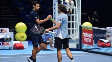 Bruno Soares e Mate Pavic durante jogo do ATP Finals 2020. Foto: Glyn Kirk / AFP