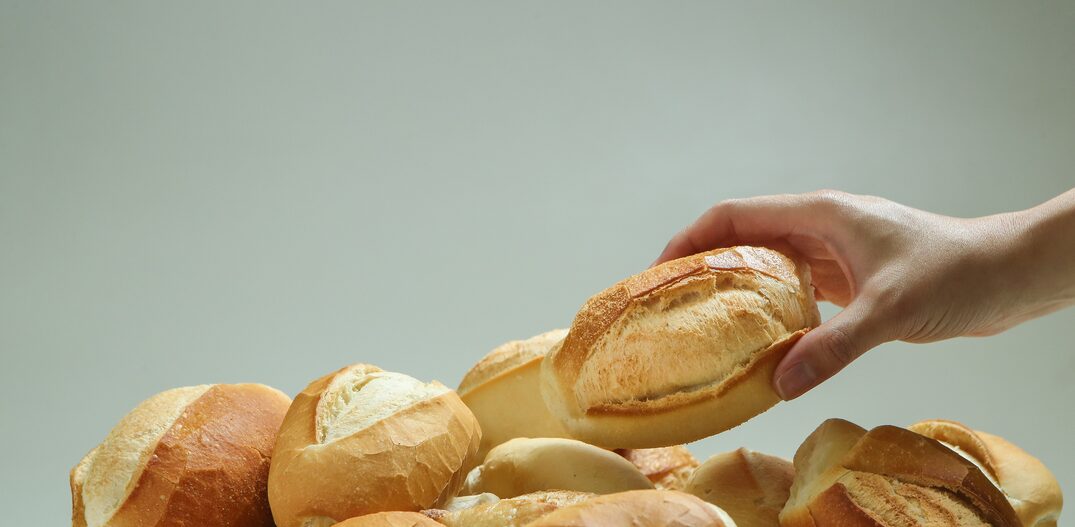 Degustação às cegas avaliou pães franceses de 25 padarias da cidade. Foto: Daniel Teixeira/Estadão