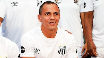 Giovanni será auxiliar de Marcelo Fernandes no duelo com o Atlético Goianiense. Foto: Santos FC