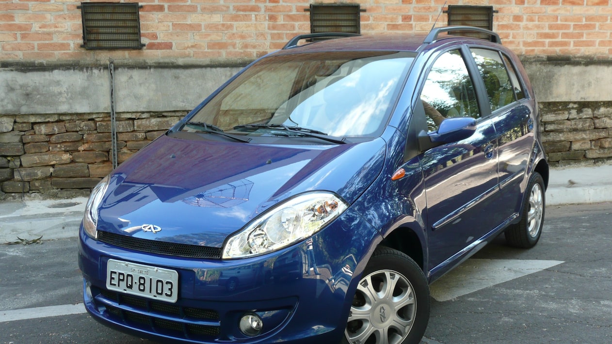 O Face sofre dos mesmos problemas do Cielo. O hatch lançado em 2010 era bonitinho e bem equipado, mas padeceu dos mesmos problemas construtivos e montagem pra lá de imprecisa. Relatos de problemas eram frequentes mesmo com o carro ainda em linha. O Face foi descontinuado em 2015, quando parou de ser produzido no Uruguai. O Face sofre dos mesmos problemas do Cielo. O hatch lançado em 2010 era bonitinho e bem equipado, mas padeceu dos mesmos problemas construtivos e montagem pra lá de imprecisa. Relatos de problemas eram frequentes mesmo com o carro ainda em linha. O Face foi descontinuado em 2015, quando parou de ser produzido no Uruguai.