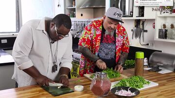 O novo programa do João Gordo na web leva artistas e chefs convidados para preparar pratos veganos - enquanto contam suas histórias acompanhados do bom humor do apresentador. No Youtube. Foto: Reprodução