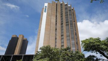 ADFA096  BSB  -  09/01/2018 -  BANCO CENTRAL / CEF / FACHADAS (PARA ARQUIVO) -  POLÍTICA  – Fachada edificios sede: CAIXA ECONOMICA FEDERAL e BANCO CENTRAL no setor bancário sul, em Brasilia. 
FOTO: ANDRE DUSEK/ESTADAO