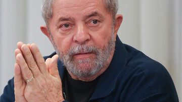 O acordo, promovido pelo então presidente Luiz Inácio Lula da Silva, cumpria as metas pedidas pelo presidente americano Barack Obama. No entanto, depois de anunciado, o governo americano voltou atrás e denunciou o acordo como uma interferência. Foto: AP