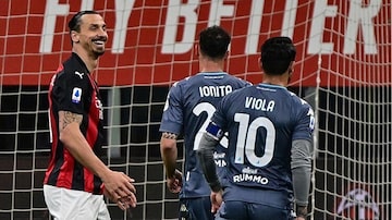 O Milan, de Ibrahimovic, superou o Benevento neste sábado. Foto: Miguel Medina/ AFP