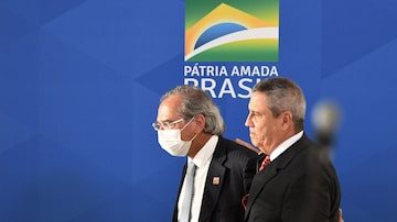 Paulo Guedes, ministro da Economia, e Braga Netto, da Defesa. Foto: Edu Andrade/ME