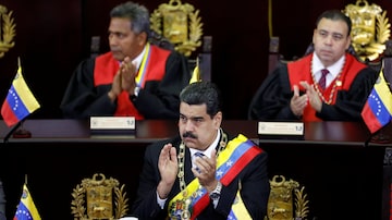Nicolás Maduro discursa no TSJ, em fevereiro de 2018, e governo acusa juiz de fugir da Venezuela para se esquivar de uma investigação. Foto: Marco Bello