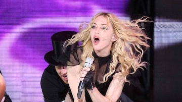 A cantora Madonna durante o primeiro show da turnê 'Sticky and Sweet' no estádio Maracanã, zona norte do Rio de Janeiro, em dezembro de 2008. . Foto: Wilton Junior/Estadão