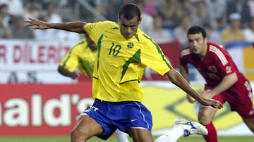 Rivaldo foi fundamental para o Brasil nas campanhas do penta em 2002 e do vice em 1998, entre outros torneios. Foto: Paulo Whitaker / Reuters