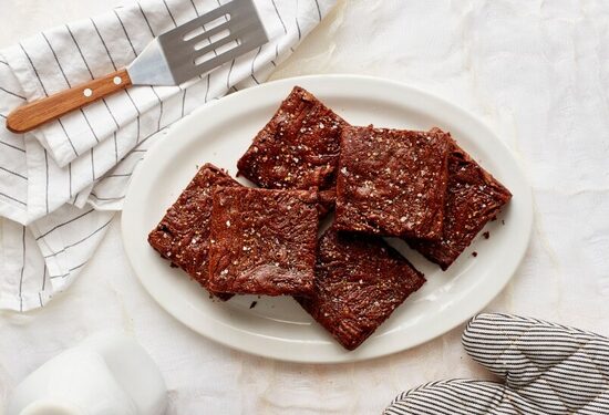 Brownie de chocolate com caramelo salgado. Foto: Jessica Emily Marx/NYT