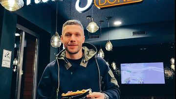 Lukas Podolski abre rede de restaurantes e vira 'magnata do kebab'. Foto: Lukas Podolski via Instagram