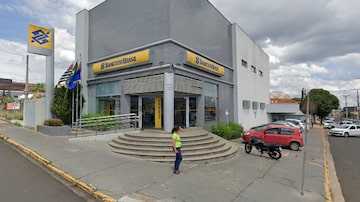 Tentativa de roubo aconteceu em uma agência do Banco do Brasil, na Rua Valentim Amaral, em São Pedro, no interior de São Paulo. Foto: Reprodução/Google Street View