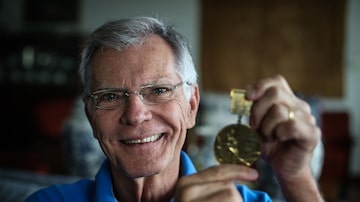 Burkhard Cordes, ex-velejador que ganhou medalha de bronze em 1968, a primeira medalha da vela brasileira. Foto: Felipe Rau/Estadão