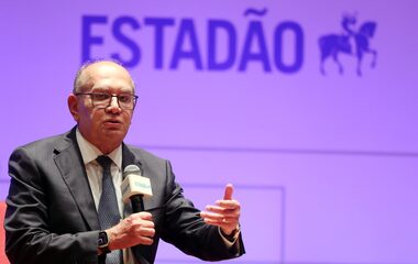 Gilmar Mendes diz que declaração de Jair Bolsonaro sobre minuta do golpe  'parece' confissão; veja vídeo - Estadão