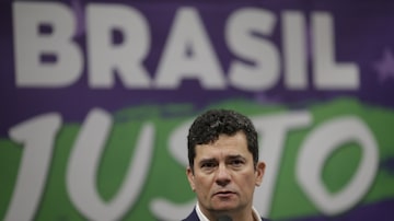 O ex-ministro da Justiça Sérgio Moro durante cerimônia de filiação ao Podemos, em Brasília; o ex-juiz busca aproximação com o Republicanos, ligado à igreja Universal. Foto: Dida Sampaio/ Estadão