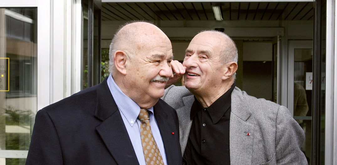 Pierre Troisgros, esquerda,ao lado de Paul Bocuse. Troisgros morreu aos 92 anos na França. Foto: Phillipe Merle/AFP