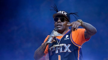 Coolio se apresenta no intervalo de um jogo de basquete da NBA entre o Phoenix Suns e o New Orleans Pelicans em 5 de abril de 2019, em Phoenix. Foto: Rick Scuteri