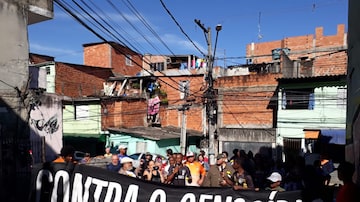 Grupo de moradores protestou contra apreensão dos jovens na região do Jaguaré. Foto: Rede de Proteção e Resistência ao Genocídio/Divulgação