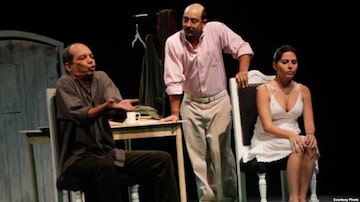 Cena da peça 'Cuatro Menos', de Amado del Pino, que fala da situação atual de Cuba e das contradições do povo cubano. Foto: EFE