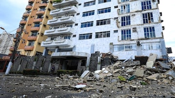 Desabam sacadas de prédio de Belém. Foto: Reprodução/Twitter/@prefeiturabelem
