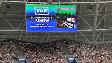 O árbitro assistente de vídeo (VAR, na sigla em inglês) é a grande novidade da Copa do Mundo da Rússia. Foto: Martin Meissner/AP