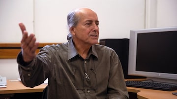 O pesquisador Naomar de Almeida Filho, professor titular de epidemiologia da UFBA. Foto: Alex Reipert/UNIFESP