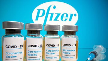 Pfizer e BioNTech já haviam solicitadoautorização de uso emergencial da vacina a órgãos regulatórios dos Estados Unidos e Reino Unido. Foto: Dado Ruvic/REUTERS
