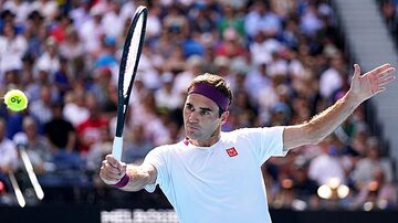 Federer faz surpresa para fã enfermeira e agradece por luta contra covid-19. Foto: Michael Dodge/Efe