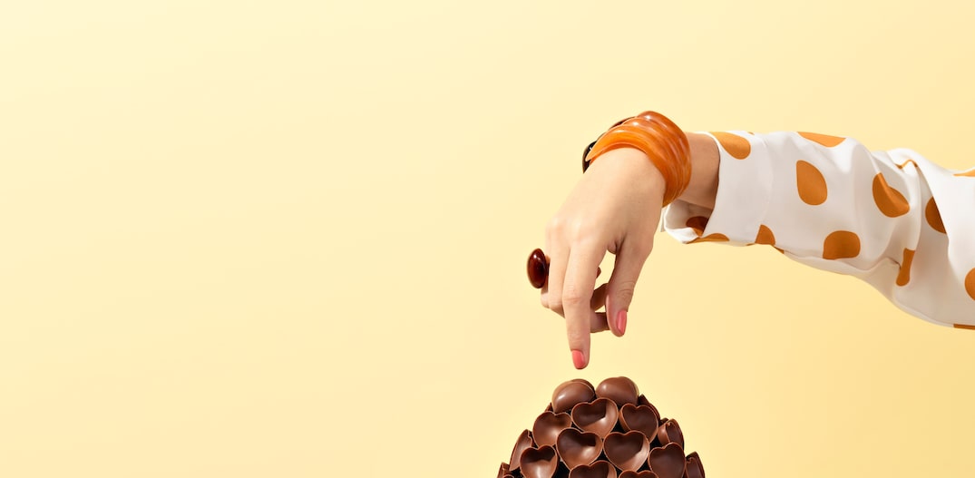 Ovo da Chocolat du Jour tem corações colados à mão, um por um. Foto: Marcelo Trad