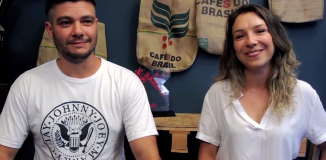 Leo Moço e Estela Cotes, em cena de vídeo no site Catarse. Foto: Reprodução