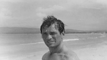 Jack Kerouac na praia. Foto: Allen Ginsberg