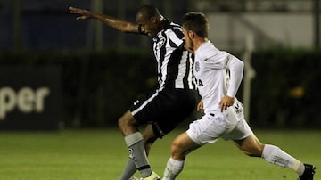 Botafogo ficou só no empate com o Figueirense em Juiz de Fora. Foto: Vitor Silva|SSPress