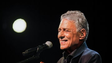 O cantor Chico Buarque na turnê 'Que Tal Um Samba?'. Foto: Leo Aversa 